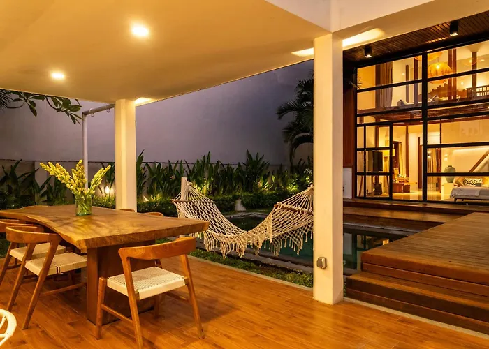 Stylish Tropical 2 Bedroom , , 400m To Finn *