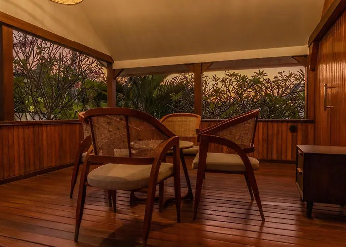 Villa Stylish Tropical 2 Bedroom , , 400m To Finn Canggu (Bali)