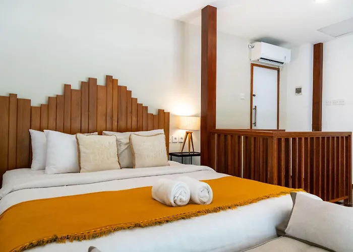 Stylish Tropical 2 Bedroom , , 400m To Finn Villa