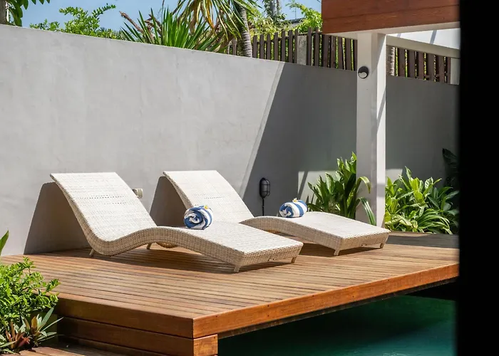 Stylish Tropical 2 Bedroom , , 400m To Finn Villa Canggu (Bali)